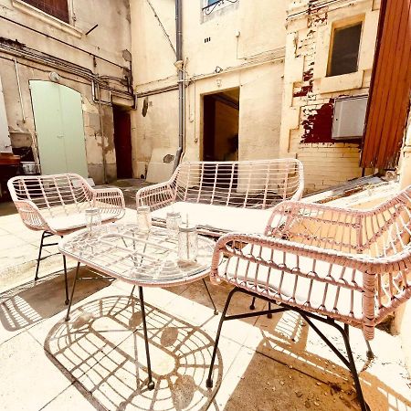 Le Coeur De Nimes Apartment Exterior foto