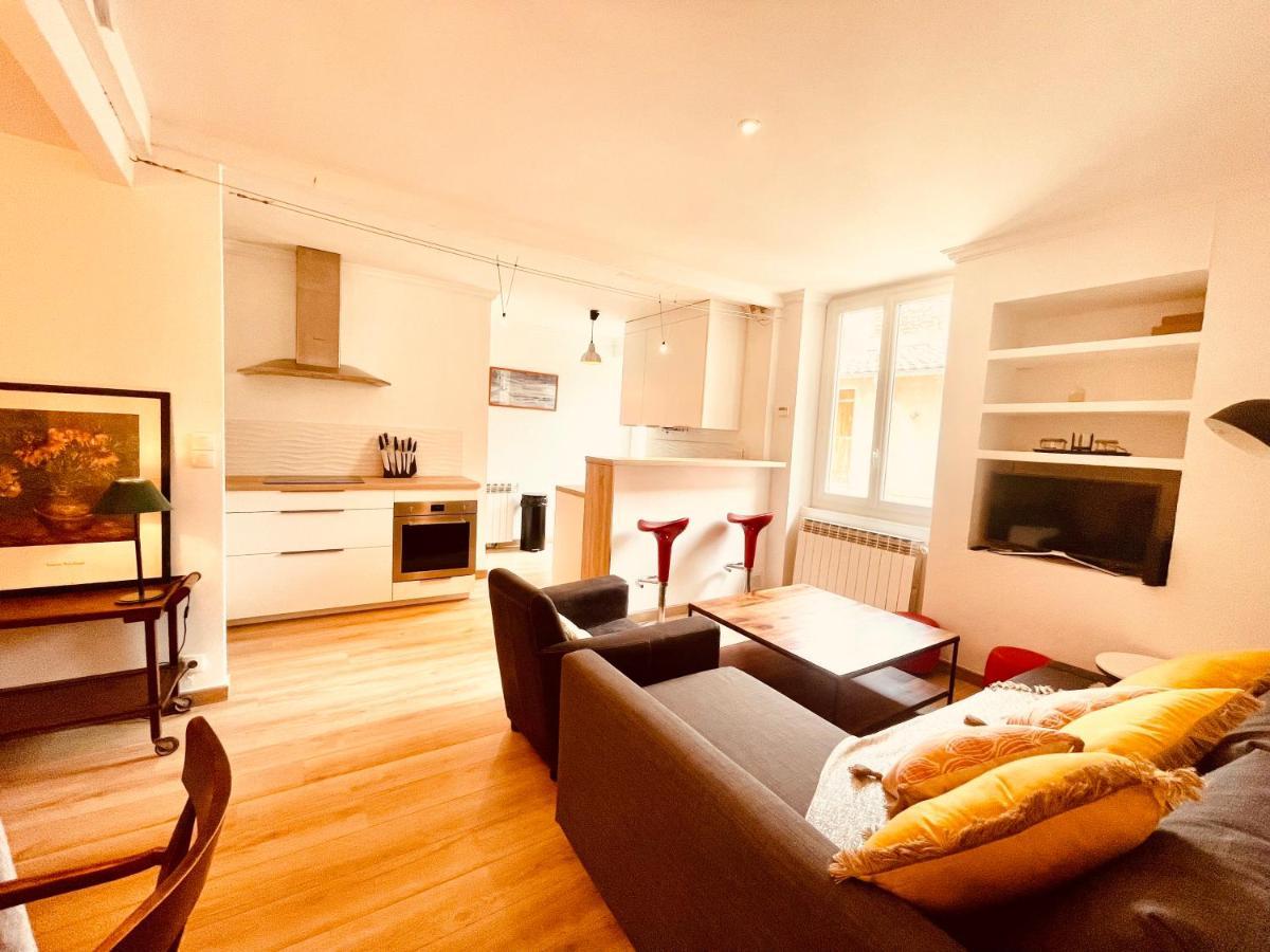 Le Coeur De Nimes Apartment Exterior foto